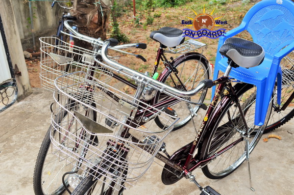 01 - Bicycle rental Batticaloa - East N' West on Board