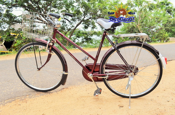 03 - Bicycle rental Batticaloa - East N' West on Board