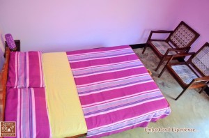 25 - Dilu's Homestay - East N' West on Board  