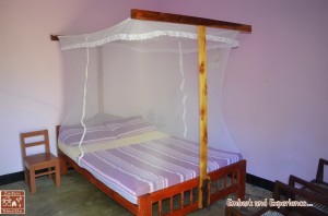28 - Dilu's Homestay - East N' West on Board  
