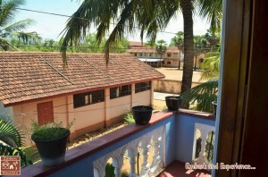 37 - Dilu's Homestay - East N' West on Board   