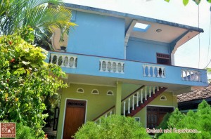 48 - Dilu's Homestay - East N' West on Board   