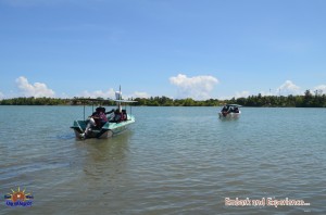 Boat ride on Batticaloa lagoon...